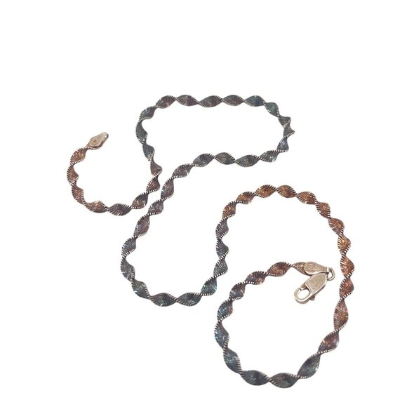 Twisted Chain Made In Italy Necklace 18" With Twist Design In Two-Tone Metal Fin - Picture 6 of 8